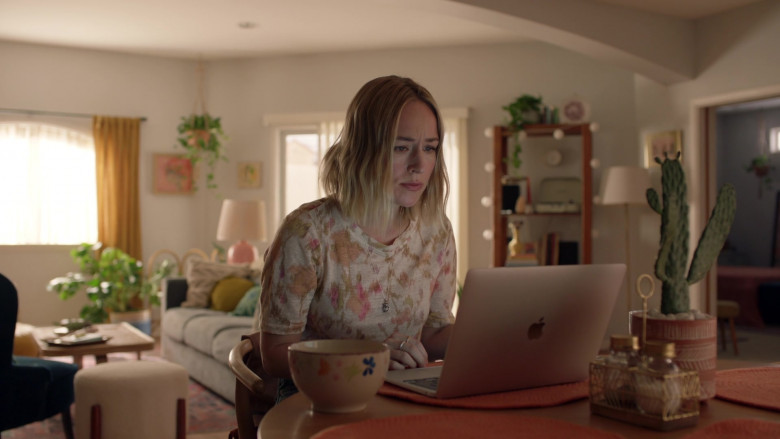 Apple MacBook Air Laptop Computer Used by Sarah Goldberg as Sally Reed in Barry S03E07 Candy A…es (2022)