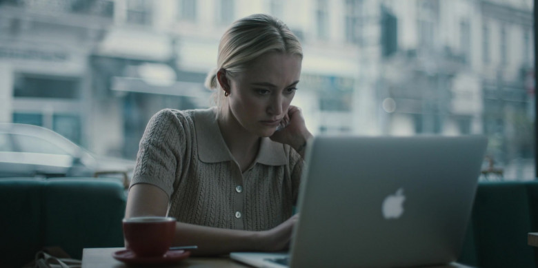 Apple MacBook Laptop Computer Used by Maika Monroe as Julia in Watcher Movie (2)