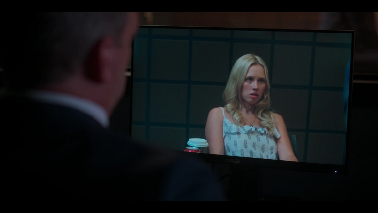 Asus Monitor in First Kill S01E08 First Betrayal (2022)