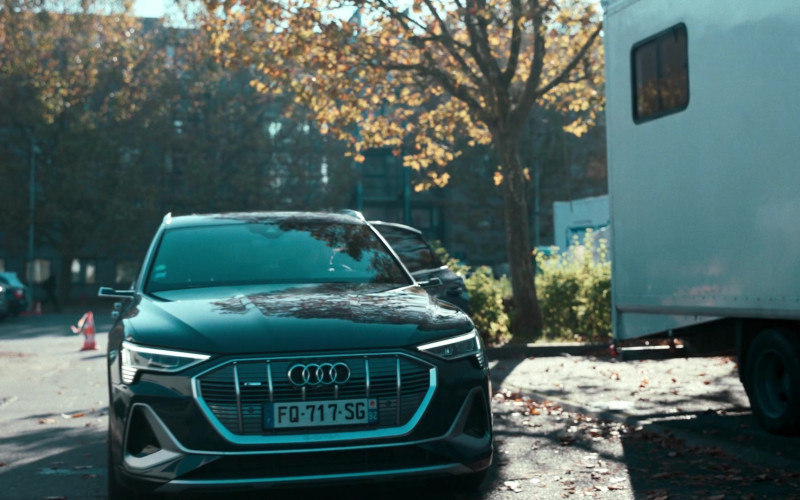 Audi Car in Irma Vep S01E03 Dead Man’s Escape (2022)