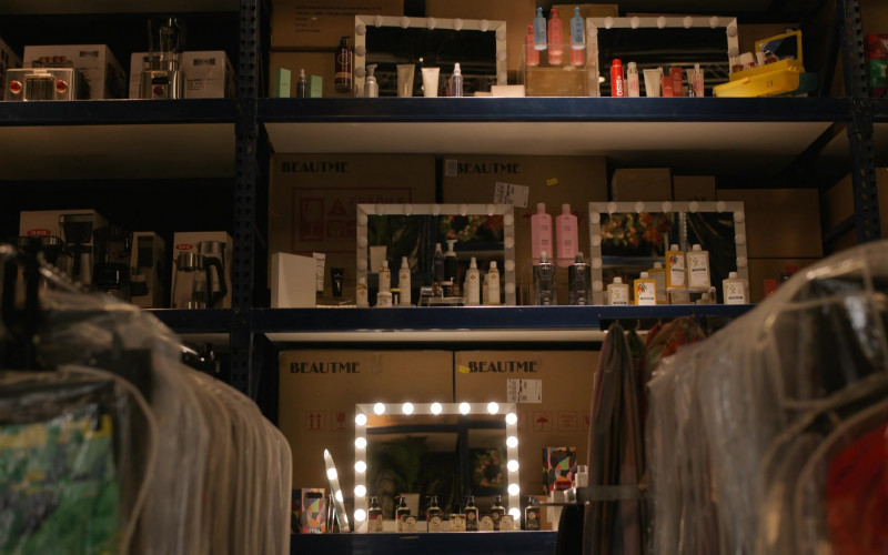 BEAUTME Hollywood Vanity Mirrors with Lights, Schwarzkopf Professional Osis+ in I Love That for You S01E07 Point of No Returns (2022)