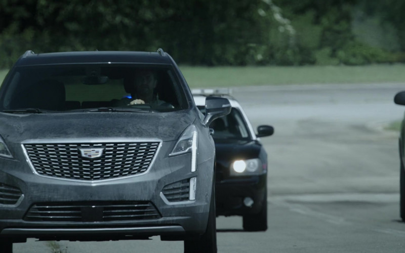 Cadillac XT5 compact luxury SUV in Last Seen Alive (2022)