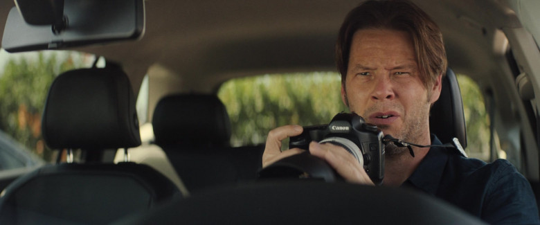 Canon Camera of Ike Barinholtz as Martin in The Unbearable Weight of Massive Talent (2022)