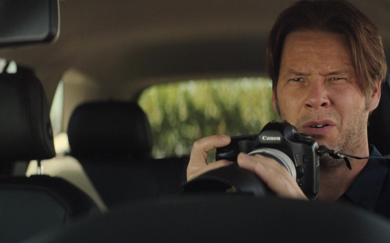 Canon Camera of Ike Barinholtz as Martin in The Unbearable Weight of Massive Talent (2022)