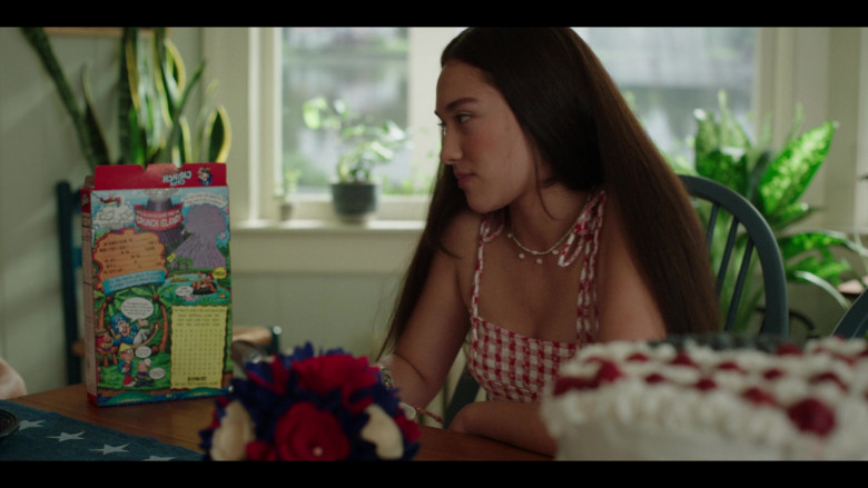 Cap'N Crunch Cereal in The Summer I Turned Pretty S01E04 Summer Heat (1)