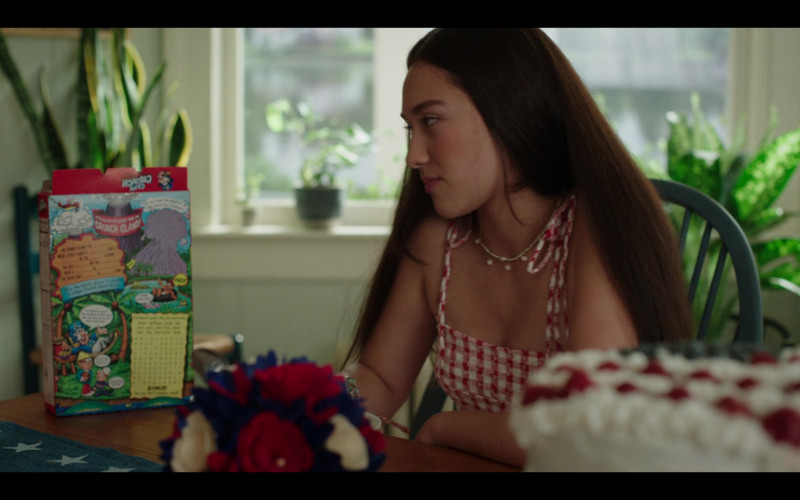 Cap’N Crunch Cereal in The Summer I Turned Pretty S01E04 Summer Heat (1)
