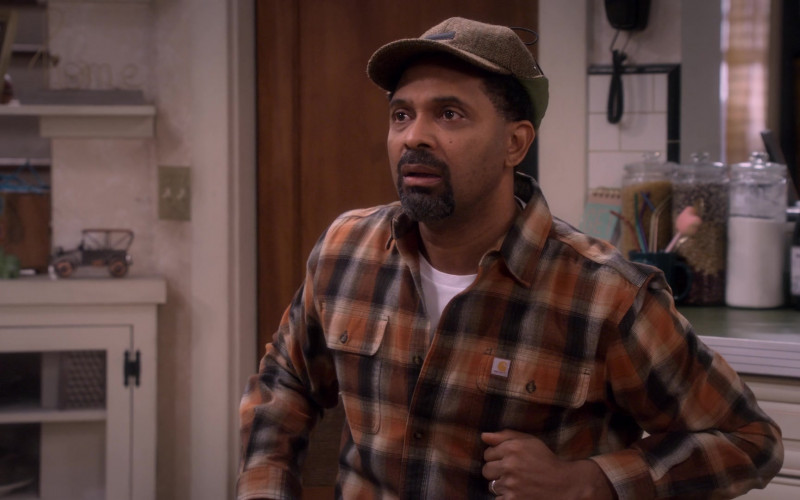 Carhartt Plaid Shirt Worn by Mike Epps as Bennie in The Upshaws S02E01 Maybe Daddy (2022)