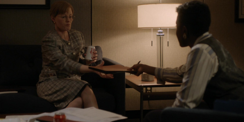 Coca-Cola Diet Coke Soda Can in For All Mankind S03E02 Game Changer (2)