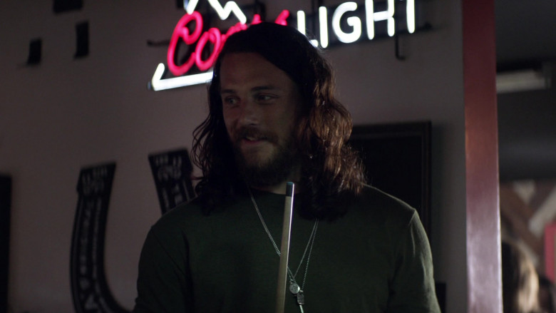 Coors Light Beer Signs in Animal Kingdom S06E03 Pressure and Time (2)