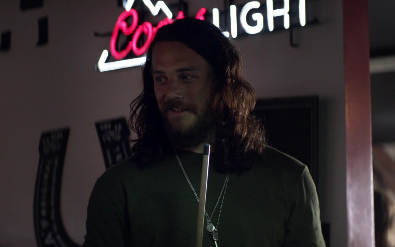 Coors Light Beer Signs in Animal Kingdom S06E03 Pressure and Time (2)