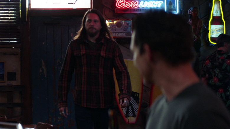 Coors Light, Keystone and Modelo Negra Signs in Animal Kingdom S06E03 Pressure and Time (2022)