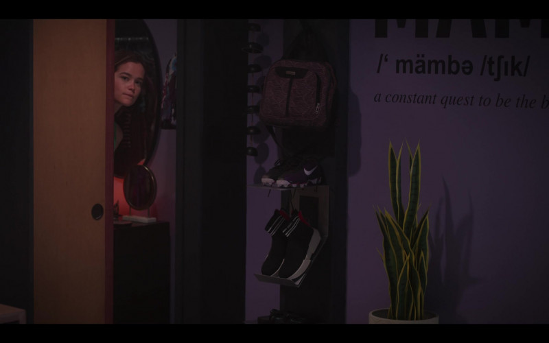 DKNY Women's Shoes and Nike Sneakers in First Kill S01E06 First Severing (2022)