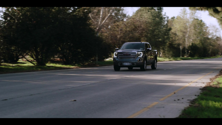 GMC Sierra 1500 Denali Pickup Truck in Rutherford Falls S02E06 Firefighters Pancake Breakfast (2022)