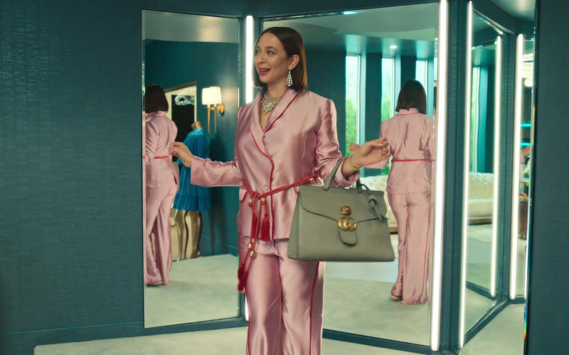 Gucci Handbag of Maya Rudolph as Molly Novak in Loot S01E02 Bienvenidos a Miami (2)