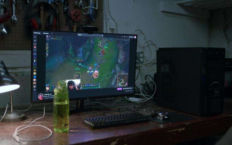 LG Monitor in Players S01E02 Organizm (1)