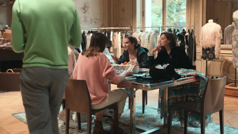 Louis Vuitton Women’s Outfits in Irma Vep S01E01 The Severed Head (1)