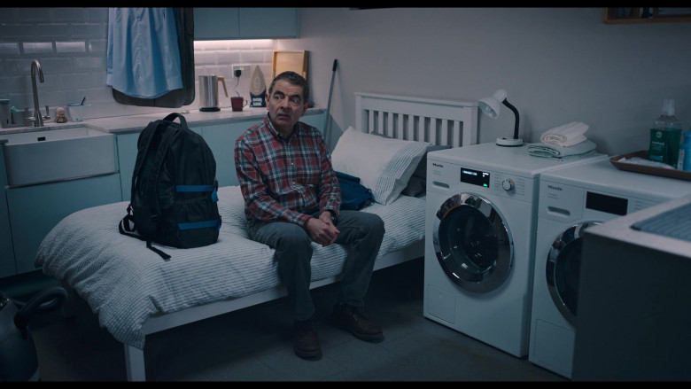 Miele Washing Machines in Man vs. Bee S01E02 Chapter 2 (2022)