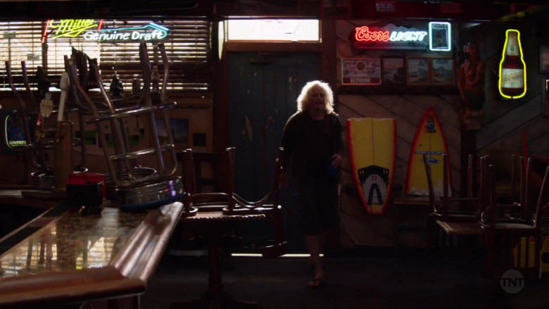 Miller Genuine Draft and Coors Light Beer Neon Signs in Animal Kingdom S06E01 1992 (2022)