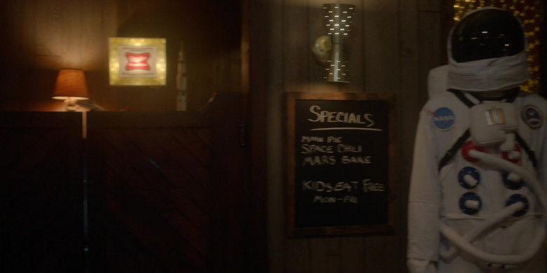 Miller High Life Beer Sign in For All Mankind S03E02 Game Changer (1)