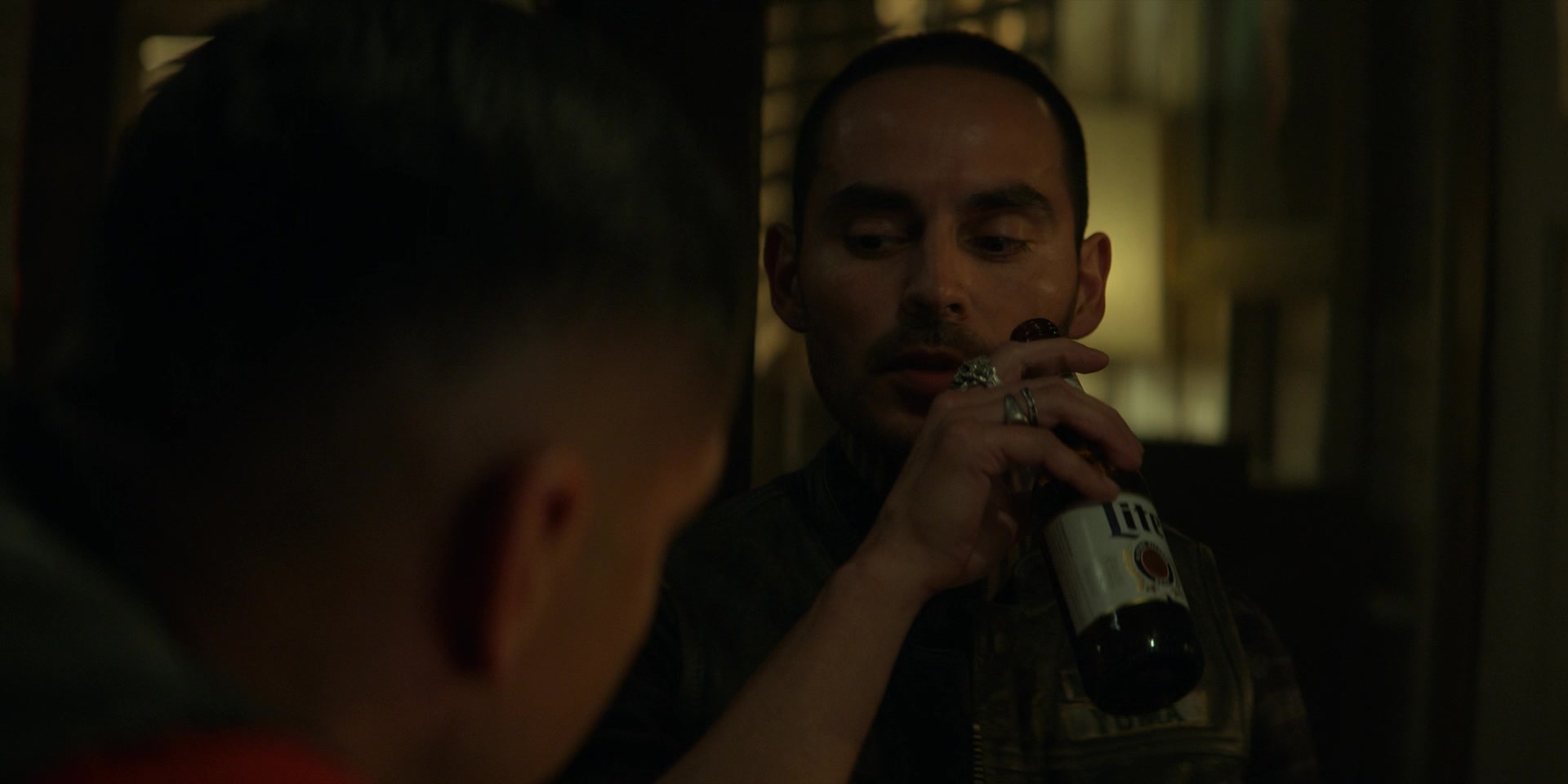 Miller Lite Beer Bottles In Mayans M.C. S04E08 "The Righteous Wrath Of