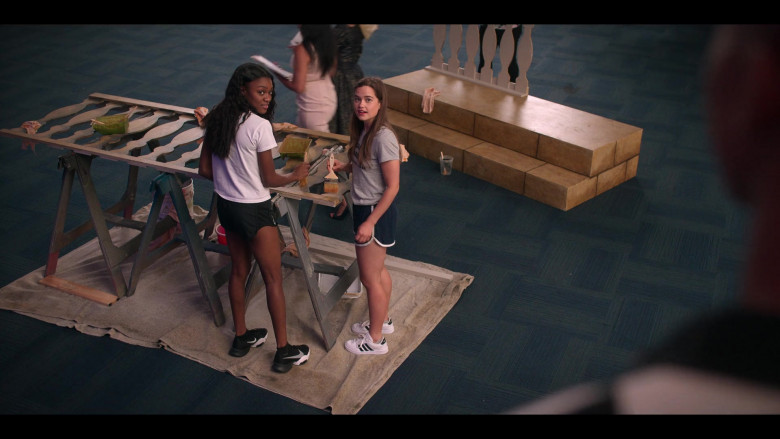 Nike Air Zoom SuperRep 2 Sneakers of Imani Lewis as Calliope ‘Cal’ Burns and Adidas Shoes of Sarah Catherine Hook as Juliette Fairmont in First Kill S01E05 (1)