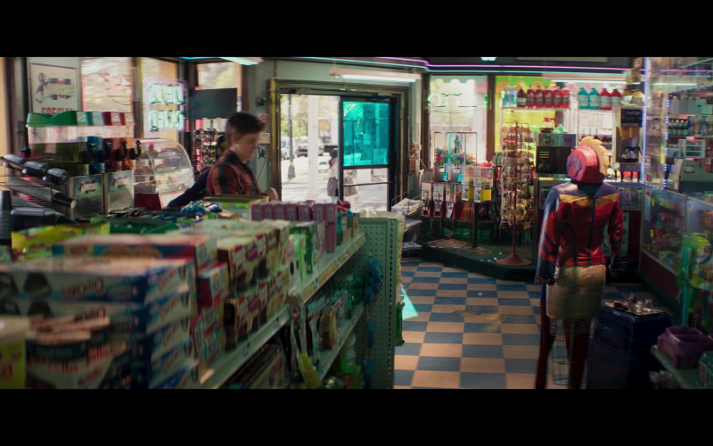Nutella Chocolate Hazelnut Spread and Hostess CupCake in Ms. Marvel S01E01 "Generation Why" (2022)