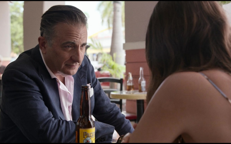 Pacífico Beer in Father of the Bride (2022)