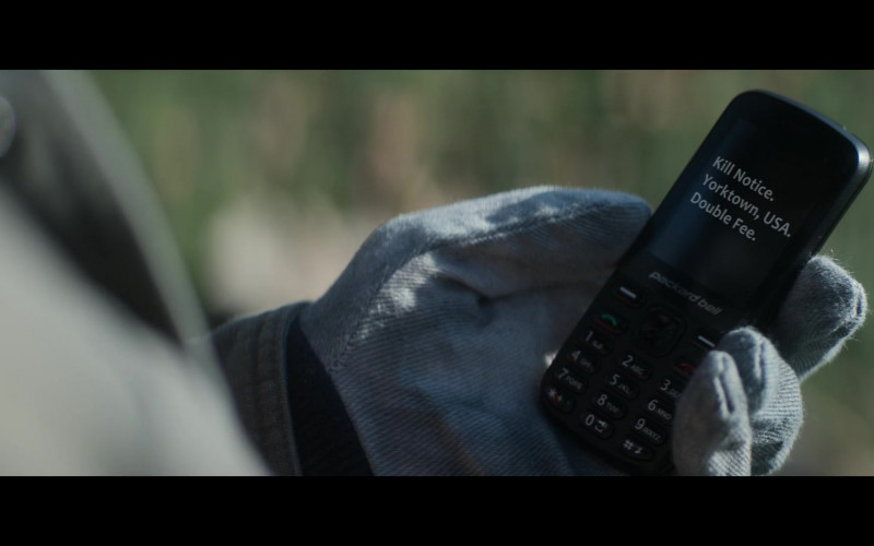 Packard Bell Mobile Phone in The Man from Toronto (2022)