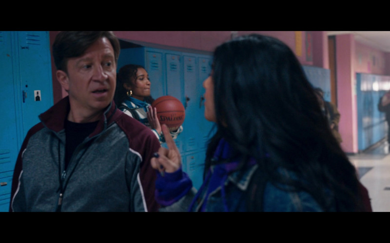 Spalding Basketball in Ms. Marvel S01E02 Crushed (2022)