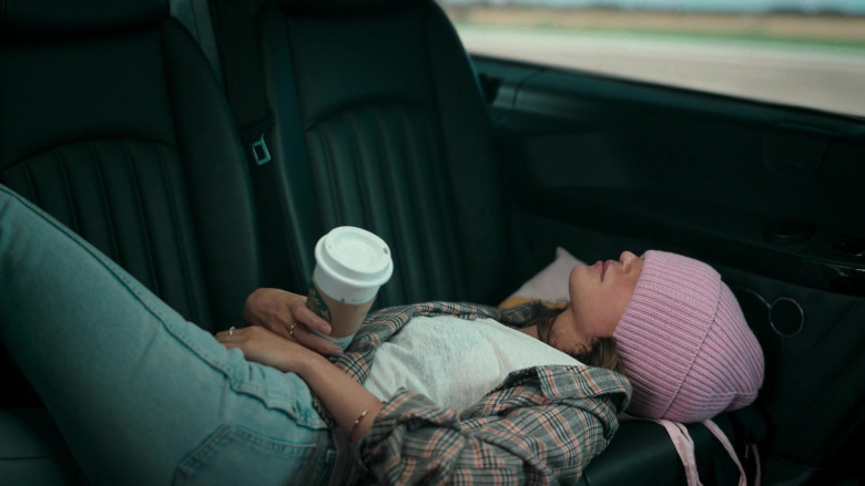 Starbucks Coffee of Alicia Vikander as Mira in Irma Vep S01E01 The Severed Head (2022)