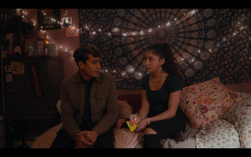 Swedish Fish Candies Enjoyed by Isabella Ferreira as Pilar Salazar and Michael Cimino as Victor Salazar in Love, Victor S03E05 (1)