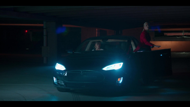 Tesla Model S Car in First Kill S01E04 First Date (2022)