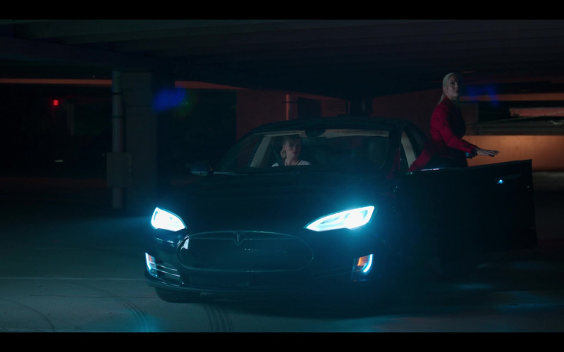 Tesla Model S Car in First Kill S01E04 First Date (2022)