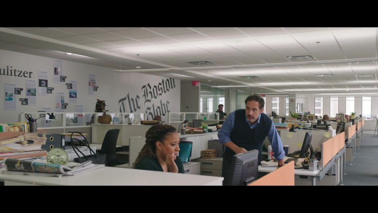 The Boston Globe and Dell Monitor in Jerry and Marge Go Large (2022)
