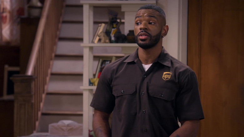 UPS Uniform of Jermelle Simon as Bernard in The Upshaws S02E05 Duct Up (2022)