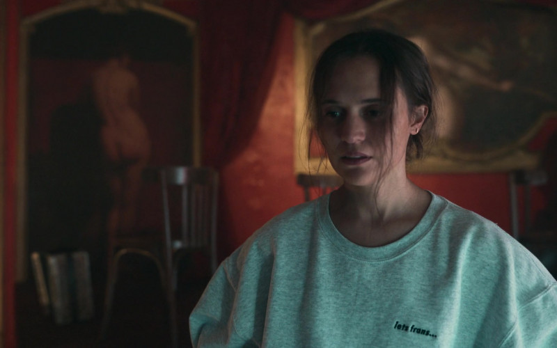 Urban Outfitters Canada iets frans… Sweatshirt Worn by Alicia Vikander as Mira in Irma Vep S01E02 (1)