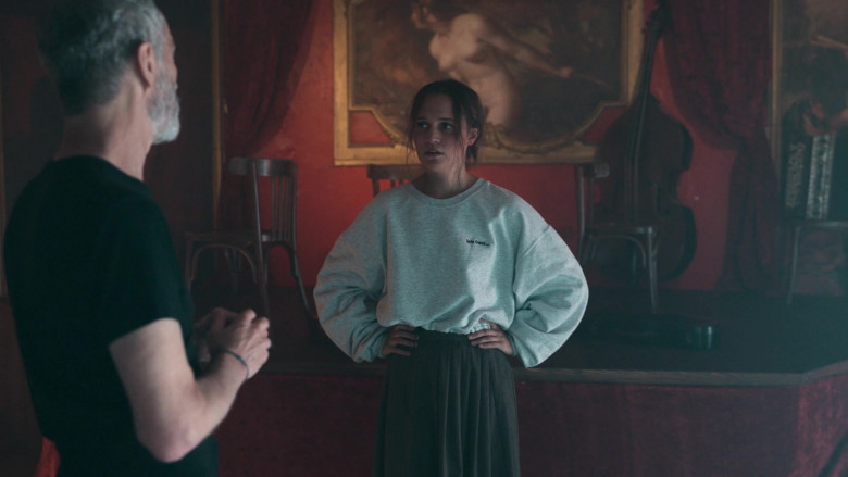 Urban Outfitters Canada iets frans… Sweatshirt Worn by Alicia Vikander as Mira in Irma Vep S01E02 (2)