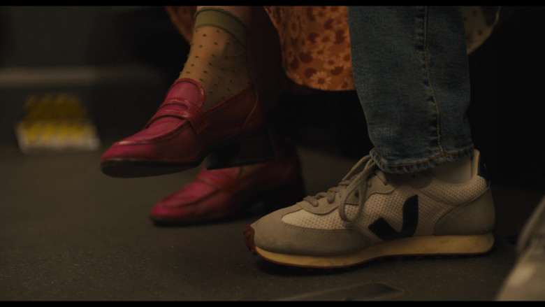 Veja Men's Sneakers of Elijah Richardson as Evan in Hollywood Stargirl (2)