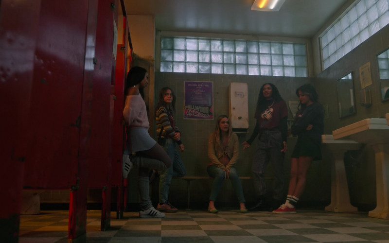 Adidas Women's Sneakers in Pretty Little Liars Original Sin S01E02 Chapter Two The Spirit Queen (1)