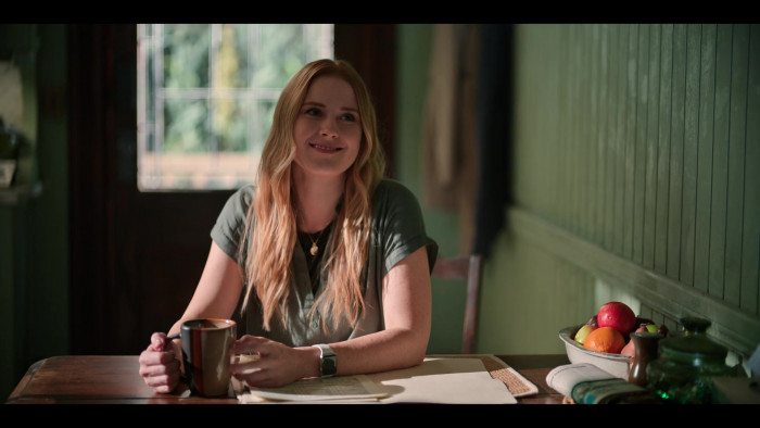Apple Watch of of Alexandra Breckenridge as Melinda ‘Mel' Monroe in Virgin River S04E08 Talk to Me (2022)