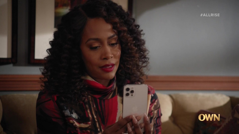Apple iPhone Smartphone of Simone Missick as Judge Lola Carmichael in All Rise S03E08 Lola Through the Looking Glass (2022)