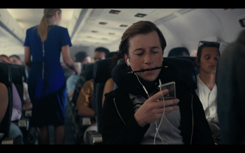 Apple iPod Player Used by Skyler Gisondo as Sam Knowlston in The Resort S01E01 "The Disappointment of Time" (2022)