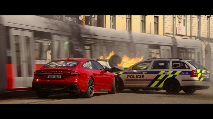 Audi RS 7 Red Sports Car in The Gray Man 2022 Movie (5)