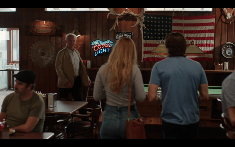 Coors Light, Jack Daniel's and Pabst Blue Ribbon in Virgin River S04E02 Father Knows Best… (2022)