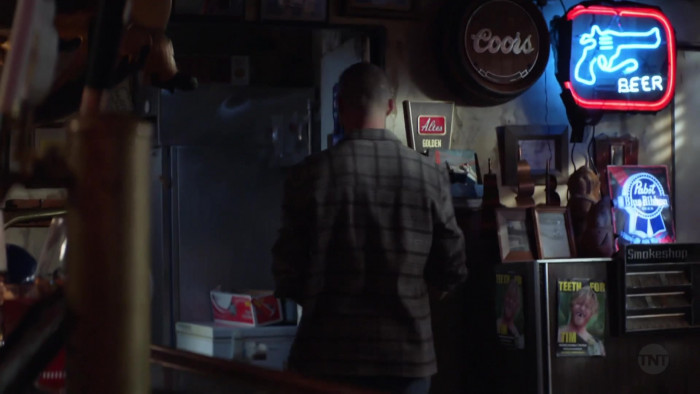 Coors and Pabst Blue Ribbon Beer Signs in Animal Kingdom S06E08 Revelation (2022)