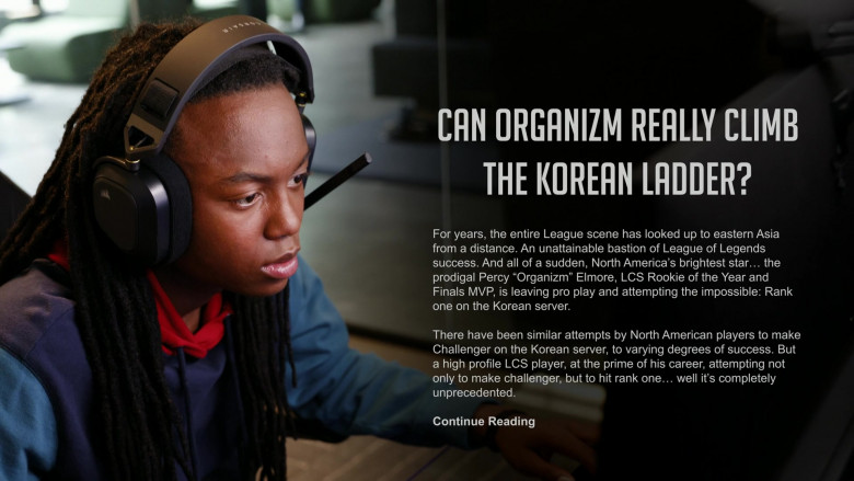 Corsair Headset in Players S01E10 Confidence Man (2022)