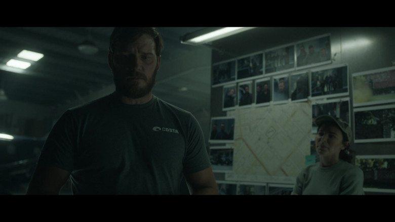 Costa Del Mar T-Shirt of Chris Pratt as Lt. Commander James Reece in The Terminal List S01E05 Disruption (2)