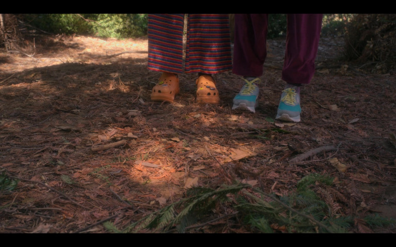 Crocs Orange Platform Heeled Mules of Zoe Colletti as Gia and Reebok Shoes of Lana Condor as Erika in Boo, Bitch S01E01 Life's a Bitch and Then You Die (2)