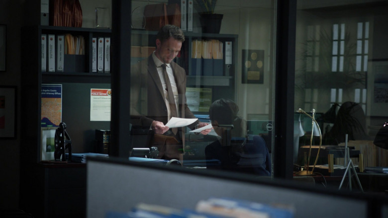 Dell Monitors in All Rise S03E06 I'll Be There (1)