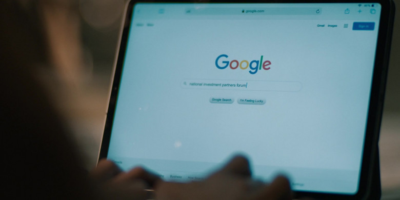 Google Web Search Engine in Surface S01E02 Muscle Memory (2022)